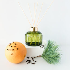 Winter Citrus Wreath Limited Edition 8 oz Reed Diffuser l Holiday 2026 Collection